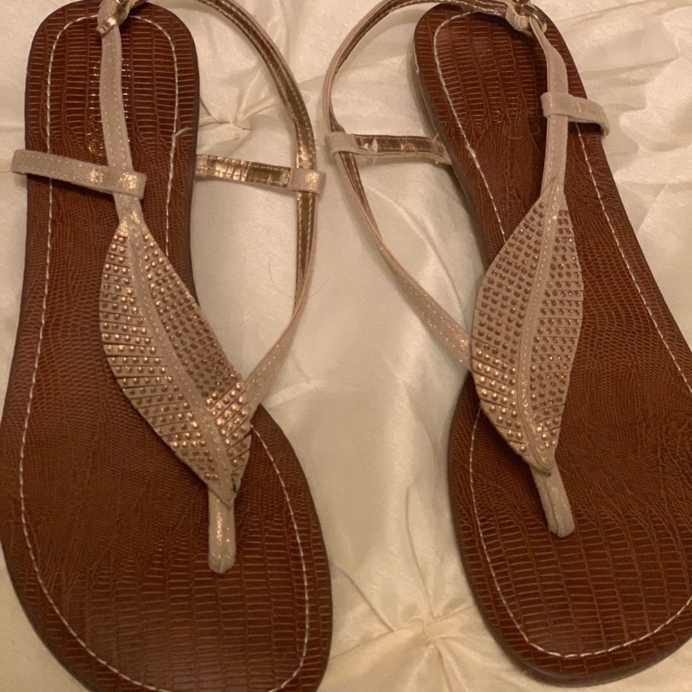 Carlos Santana Strappy Gold Sandals 7.5
